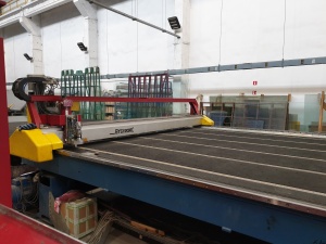 Продаётся полная линия для раскроя стекла формата JUMBO (6000x3210), в отличном рабочем состоянии. Оборудование находится в Польше