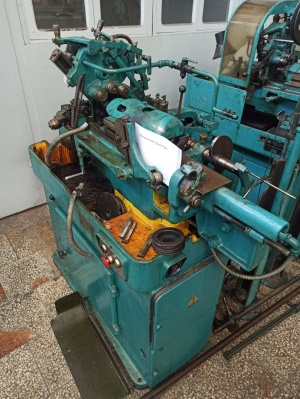 Токарный автомат 1А12П