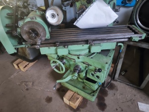 Универсально-фрезерный станок ME-1000