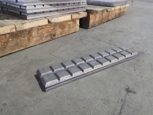 Футеровка высокого качества для центробежных дробилок, роторных, щековых, конусных и прочих дробилок и мельниц