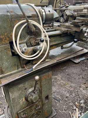 1613 Станок токарно-винторезный прецизионный