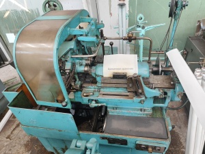 Токарный автомат 1М10ДА