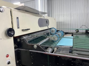 Флаторезка машина SBL NSC-1400, 2003 г.в. 2 рольные зарядки. Ширина роля 1400 мм