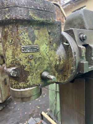 676 станок фрезерный универсальный