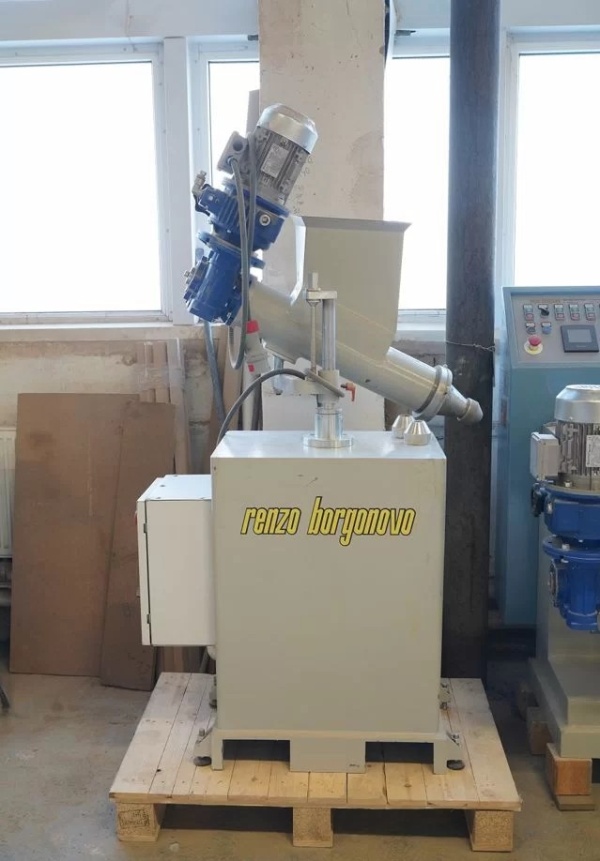 Экструдер для древесной пульпы/пасты