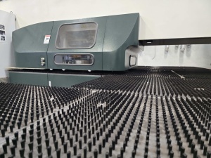 Координатно-пробивной пресс ACCURMAX E3000