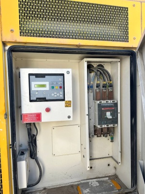 Дизельный генератор FG Wilson P400-3 в кожухе