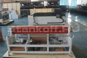 Лазерный станок CO2 с конвейерным столом JW1616-M7-CP/180W