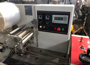 Горизонтальный упаковщик Hualian DXDZ-250B