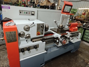 Токарный станок