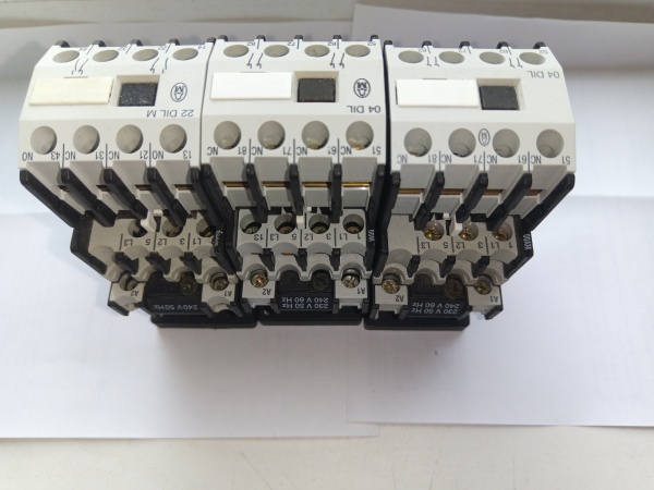 Moeller DiL00AM 3NO контактор 20A 230VAC 50Hz