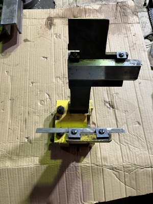 Оснастка и запчасти для бесцентровошлифовальных станков 3Е183, 3Е184