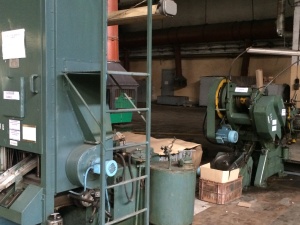 Автоматическая линия, дно аэрозольного баллона