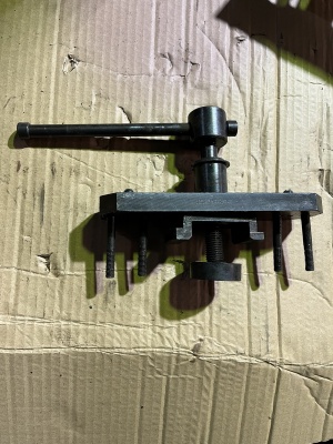 Оснастка и запчасти для бесцентровошлифовальных станков 3Е183, 3Е184