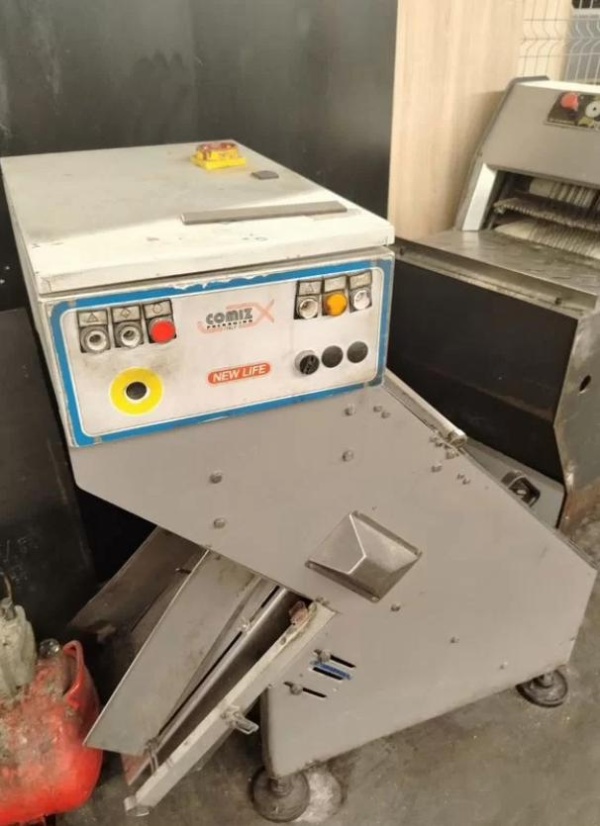 Клипсатор COMIZ NEW LIFE (полуавтоматический)