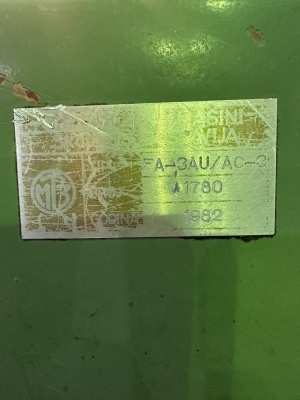 Широкоуниверсальный фрезерный станок Tos FA-3AU