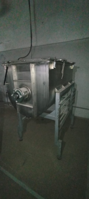 Горизонтальный шнековый смеситель 500 л