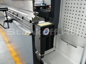 Гидравлический листогибочный 8-осевой пресс KRRASS PBS 110/2500 8 axis