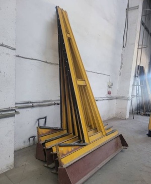 Продаётся полная линия для раскроя стекла формата JUMBO (6000x3210), в отличном рабочем состоянии. Оборудование находится в Польше