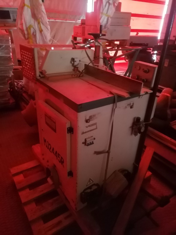 торцовочный станок MJ2445R