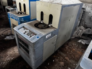 Полуавтомат выдува и станция разогрева преформ