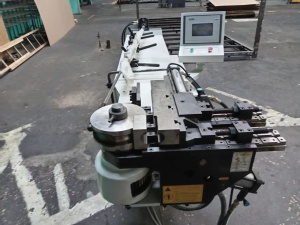 Полуавтоматический трубогибочный станок IRONMAC IB-50NC (почти новый)