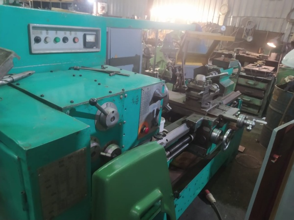 Б16Д25 токарно- винторезный станок