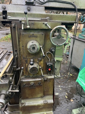 676 станок фрезерный универсальный