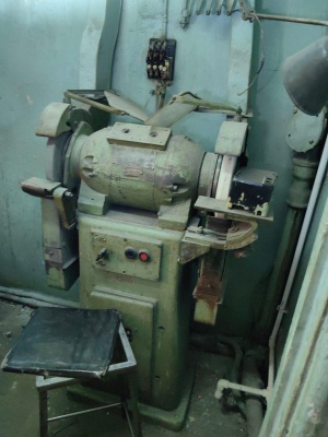 3Б632, 3Б632в Станок точильно-шлифовальный для заточки резцов