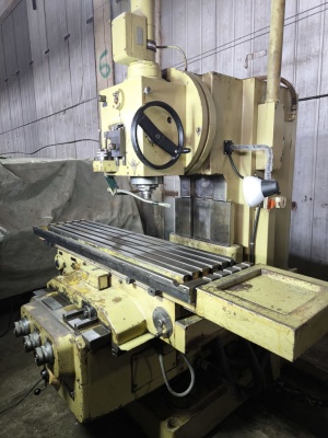 Cтанок FSS 400 2/PS вертикальный консольно-фрезерный