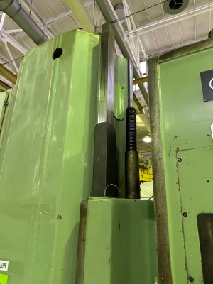 Радиально-сверлильный станок MAS VO63