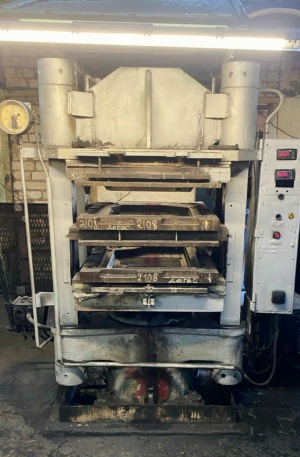 Пресс вулканизационный 800х800