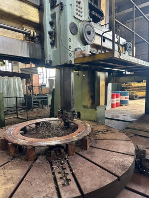 Токарно-карусельный 1550