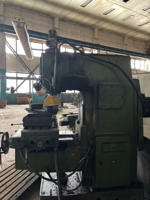Станок вертикально фрезерный ВМ-127(6Р13)
