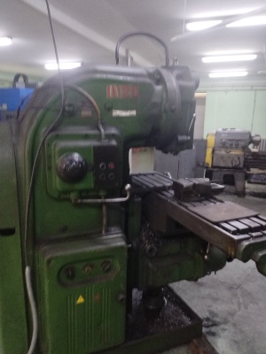 6М12П станок консольно-фрезерный вертикальный повышенной точности