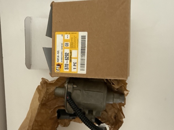 Топливоподкачивающий насос Caterpillar