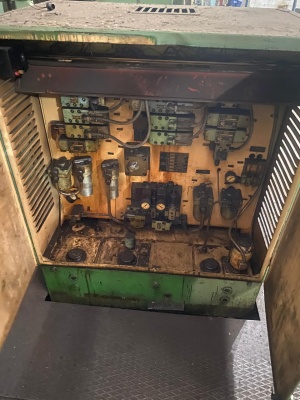 Полуавтомат круглошлифовальный 3м175