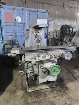 Фрезерный станок 6Р82Г