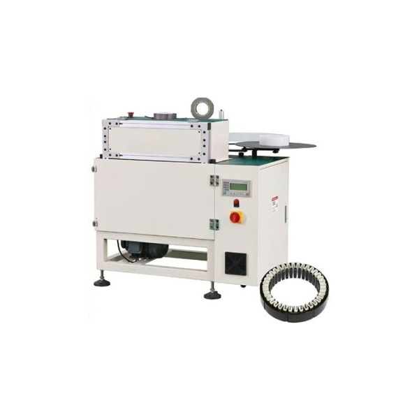 Машина для размещения изоляционной бумаги в пазах статора CZDL2-160/190