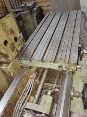 Станок отделочно-расточной (расточной) с подвижным столом 2е78п