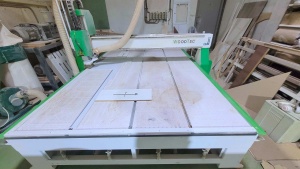 Фрезерно-гравировальный станок с ЧПУ WoodTec CH-2030