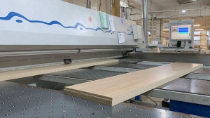 Раскроечный центр с задней загрузкой Holzma HPL 33