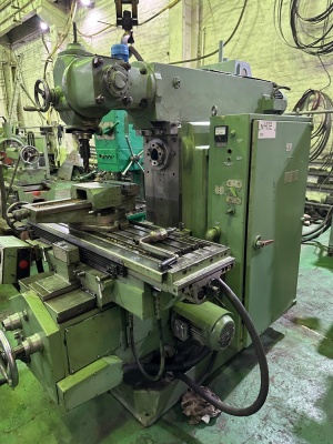 Фрезерный Широкоуниверсальный станок 6д82ш