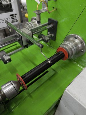 Полуавтоматическая машина для перемотки нити