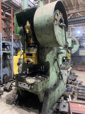 Пресс кривошипный КД2330 ус.100тн