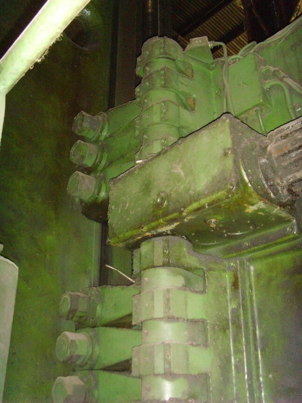 Токарно-карусельный 1580