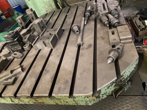 Горизонтально-расточной станок 2е636ф1