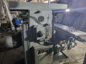 Фрезерный станок 6Р82Г