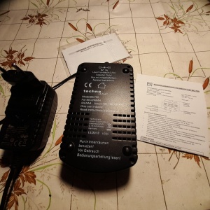 Зарядное устройство TechnoLine-BC-700