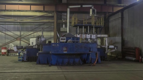 Cтанок, с ЧПУ Сименс, для изготовления днищ методом ротационной вытяжки диаметром от 300мм до 3000мм